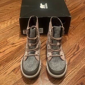 Sorel Explorer II Joan Felt. Size 7.5